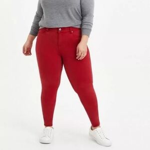 Torrid 30R Red Bombshell Skinny Jeans